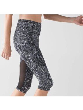 Lululemon Outrun 17" Crop Splatter White Black / Black